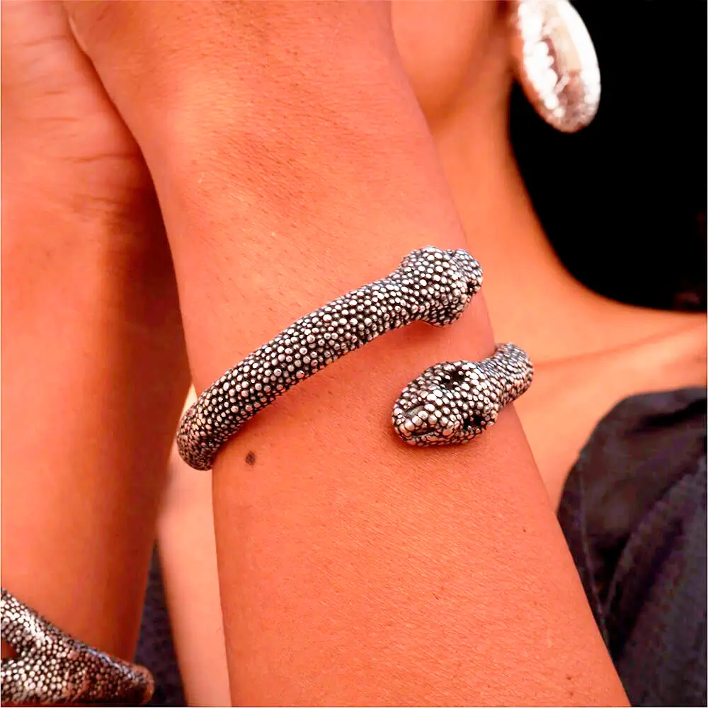 Elena Estaun Pulsera Esclava 2 cabezas serpiente Plata
